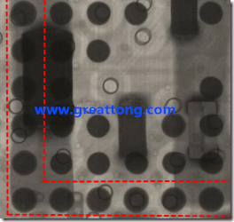BGA錫球尺寸小于0.4mm，采用降低BGA內(nèi)圍襲球的錫膏量所得到X-Ray，稍微留意一下可以發(fā)現(xiàn)最外圈的錫量(圓的直徑)比其他內(nèi)圍的錫球上的錫量來得多一點(diǎn)點(diǎn)。也就是外圈的黑色圓形直徑比內(nèi)圈的圓形來得大一點(diǎn)點(diǎn)。