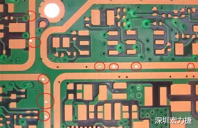 防止PCB過波峰焊時錫從導(dǎo)通孔貫穿元件面造成短路；特別是我們把過孔放在BGA焊盤上時，就必須先做塞孔，再鍍金處理，便于BGA的焊接。