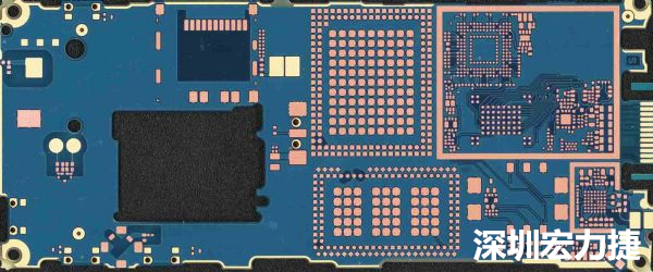 手機(jī)可用的PCB空間相當(dāng)小，而1片式的設(shè)計(jì)是節(jié)省成本的作法，如何做到區(qū)隔不同子系統(tǒng)、降低雜訊干擾，是設(shè)計(jì)關(guān)鍵。