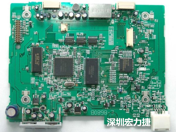 大面積PCB若電子元器件數(shù)量多、重量較重，板材強(qiáng)度不夠時(shí)容易產(chǎn)生PCB中央部凹陷問(wèn)題。